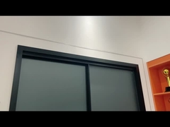 16. 極めて狭い引き戸